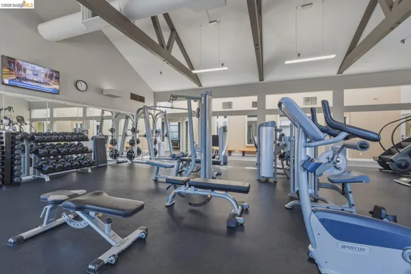 $350,000 | 6400 Christie Avenue, Unit 4120, Emeryville, CA 94608