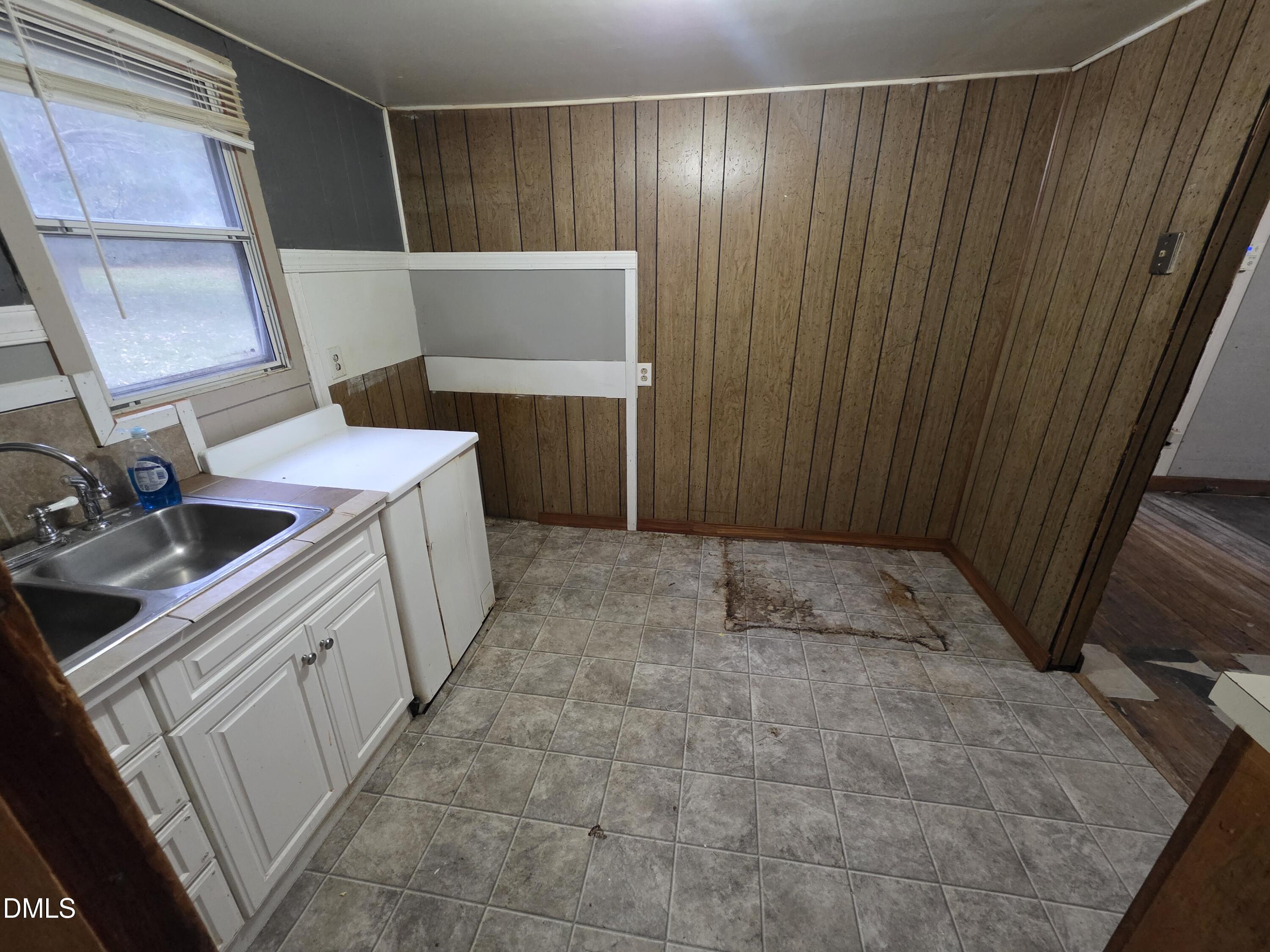194 Jack Alston Road Pittsboro, NC 27312 - Photo 7 of 20 a storage room with a sink