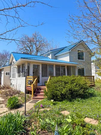 $430,000 | 501 North Elm Street, Three Oaks, MI 49128