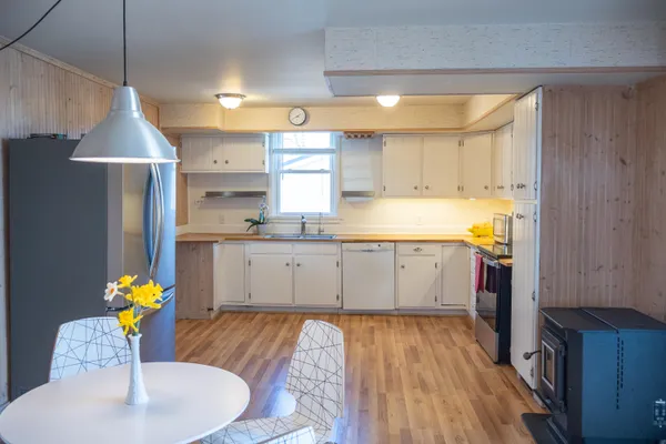 $430,000 | 501 North Elm Street, Three Oaks, MI 49128