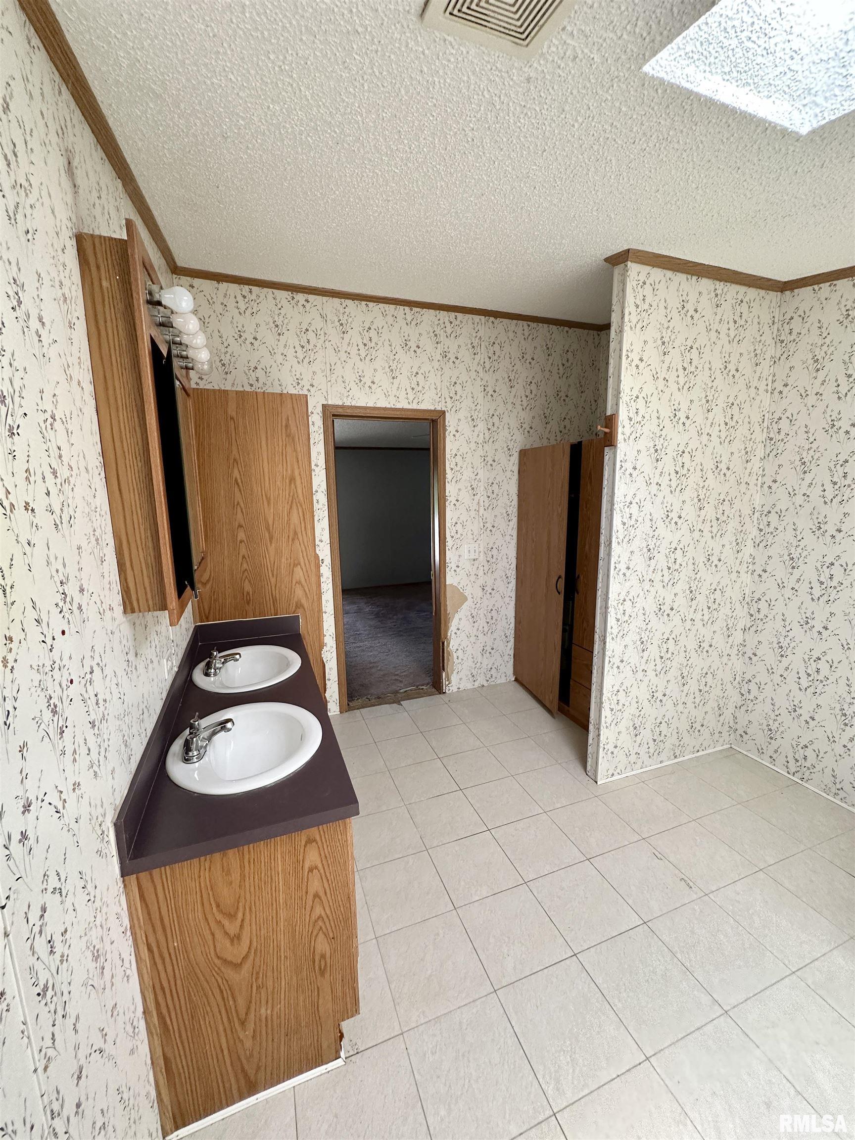 932 Cylinder Head Road Chapin, IL 62628 - Photo 20 of 33