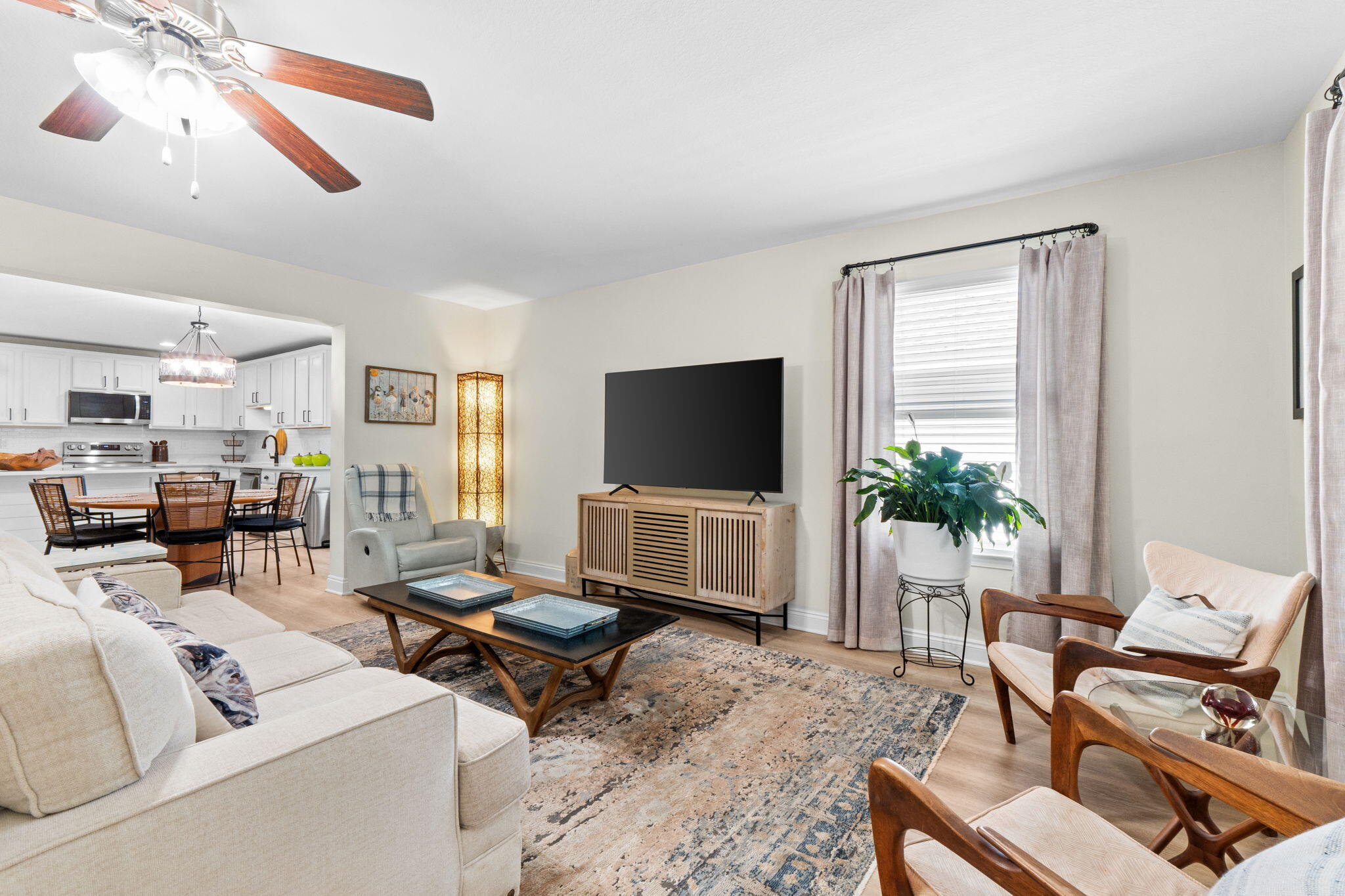 587 Fanny Ann Way Freeport, FL 32439 - Photo 17 of 78 a living room with furniture and a flat screen tv