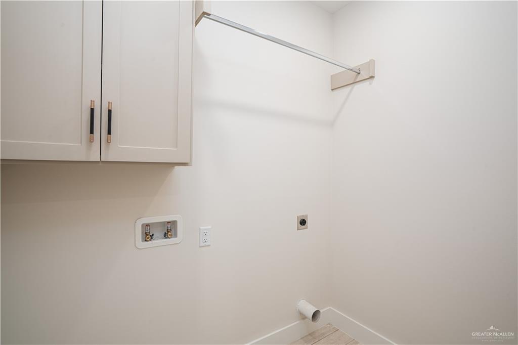 902 La Laguna Road Mission, TX 78572 - Photo 26 of 33