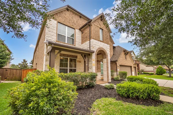 $670,000 | 25715 Oakwood Knoll Drive, Katy, TX 77494