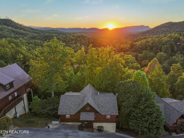 $749,000 | 1550 Bears Den Way, Sevierville, TN 37862