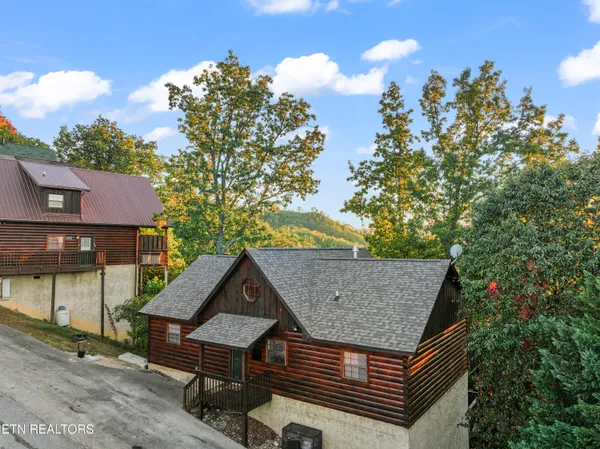 $749,000 | 1550 Bears Den Way, Sevierville, TN 37862