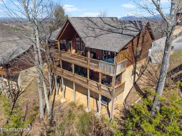 $749,000 | 1550 Bears Den Way, Sevierville, TN 37862