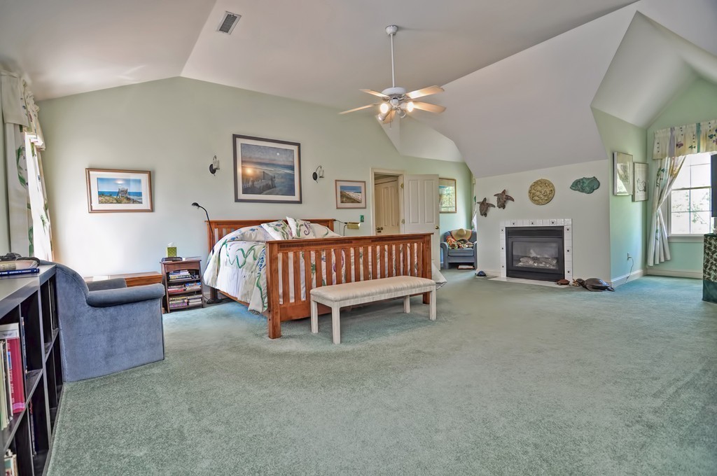 27 Eastmount Road Medfield, MA 02052 - Photo 19 of 30 Gallery Image 19