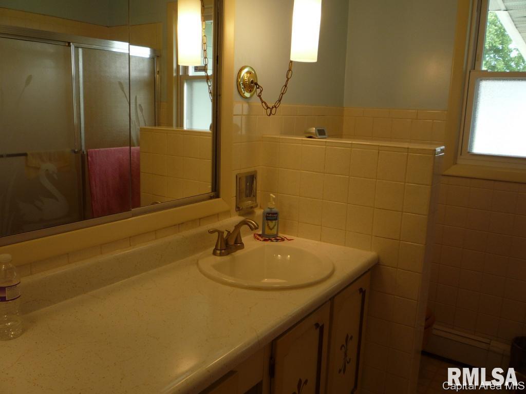 3204 Bissell Road Springfield, IL 62707 - Photo 13 of 25