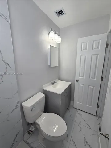 $3,200 | 1320 Northeast 211th Terrace, Miami, FL 33179