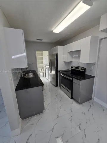 $3,200 | 1320 Northeast 211th Terrace, Miami, FL 33179