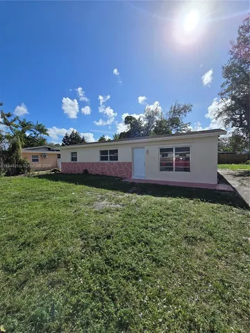 $3,200 | 1320 Northeast 211th Terrace, Miami, FL 33179