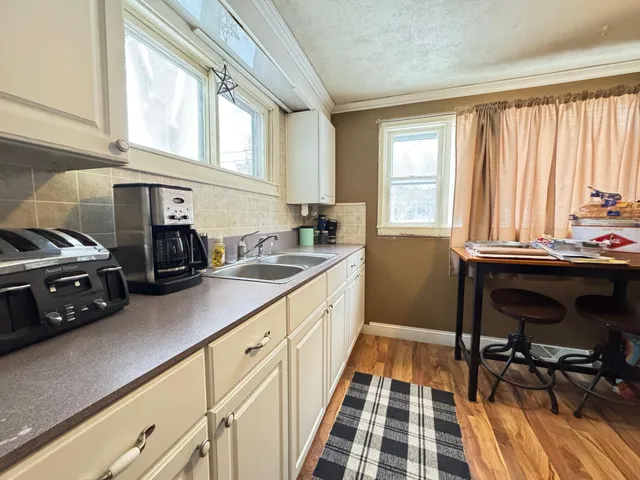 $248,000 | N44W28076 Capitol Drive, Delafield, WI 53072