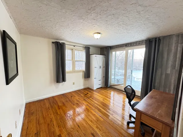 $248,000 | N44W28076 Capitol Drive, Delafield, WI 53072