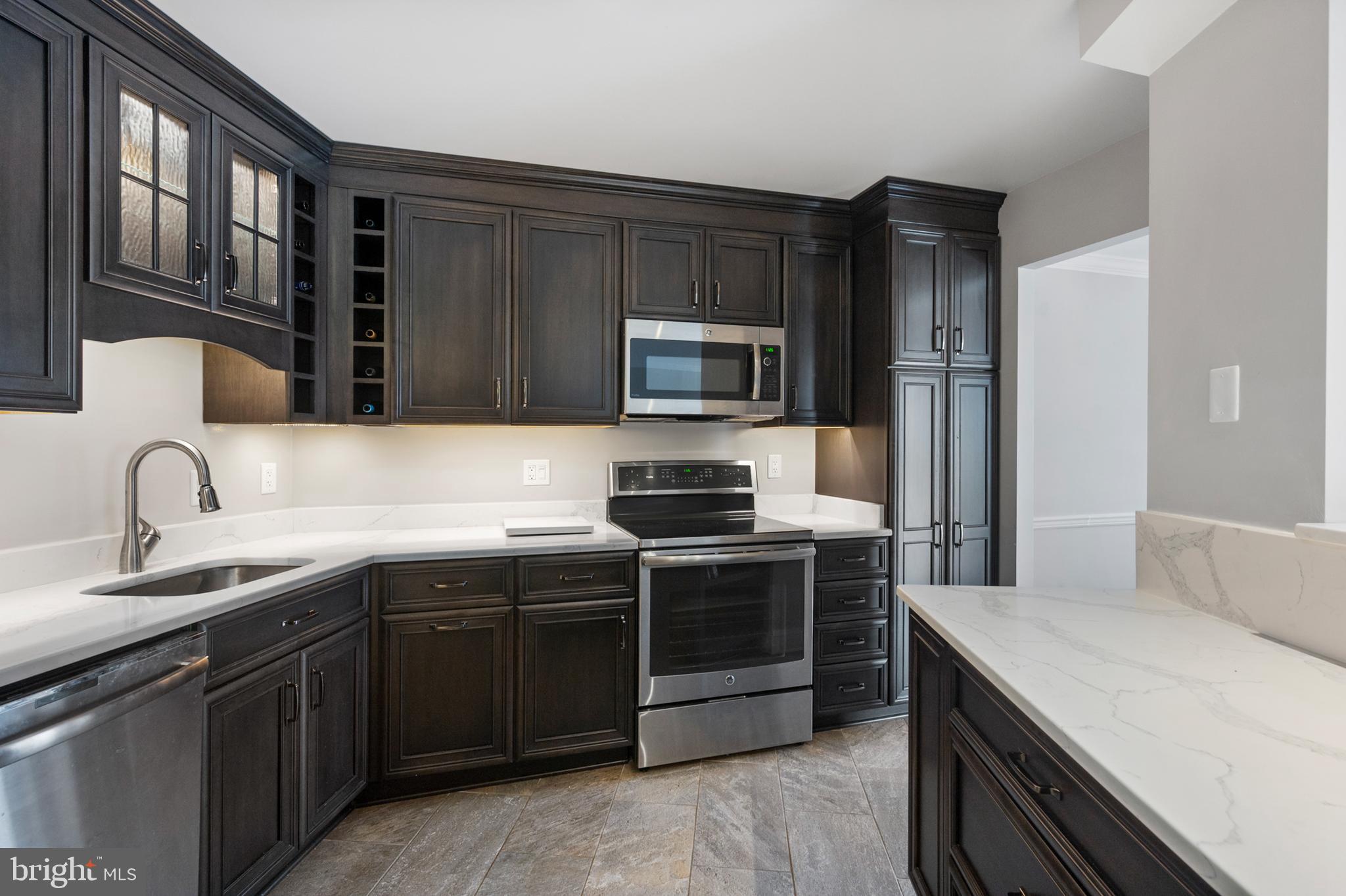 5904 Mt Eagle Drive, Unit 504 Alexandria, VA 22303 - Photo 11 of 50