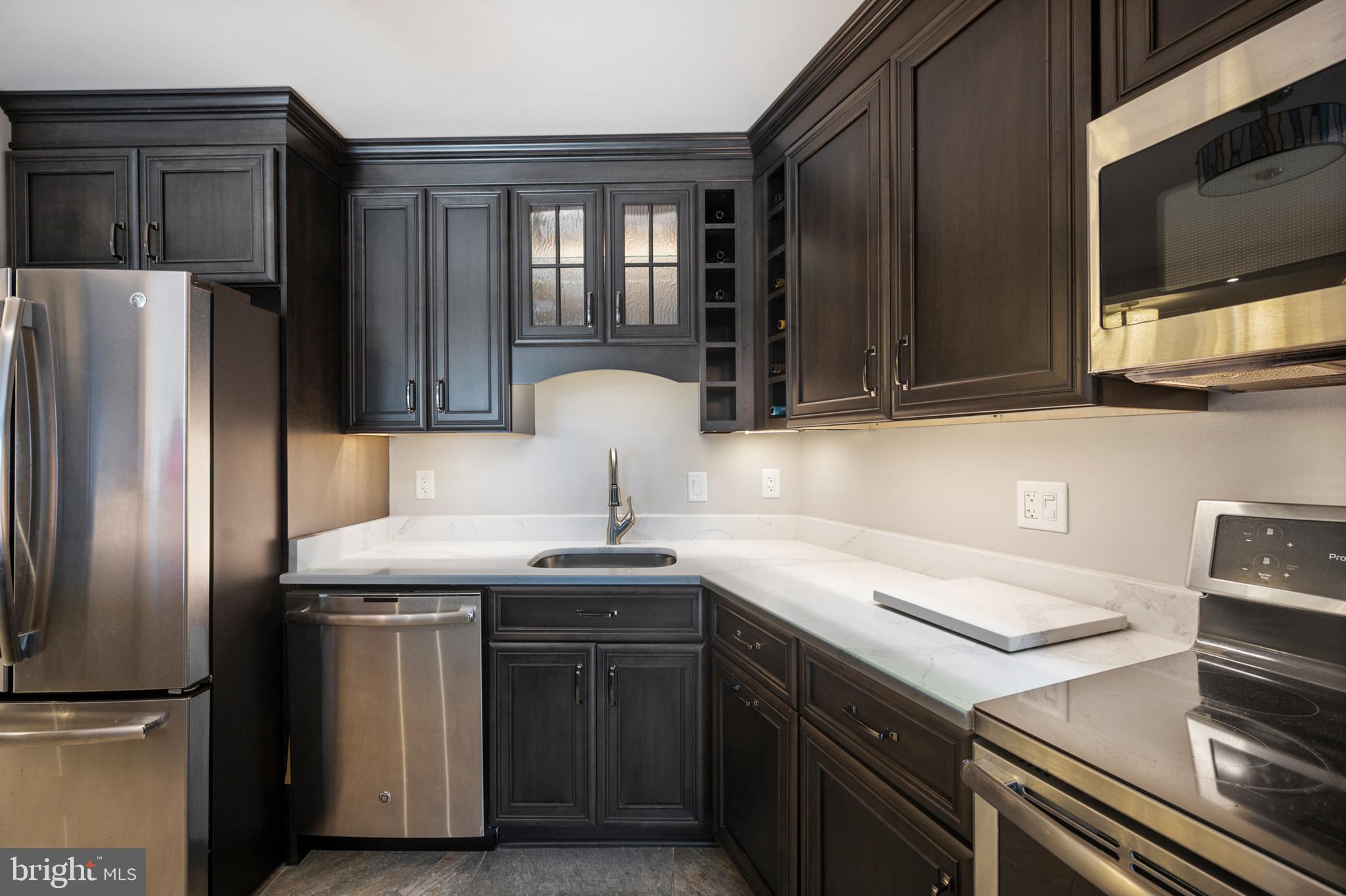 5904 Mt Eagle Drive, Unit 504 Alexandria, VA 22303 - Photo 14 of 50