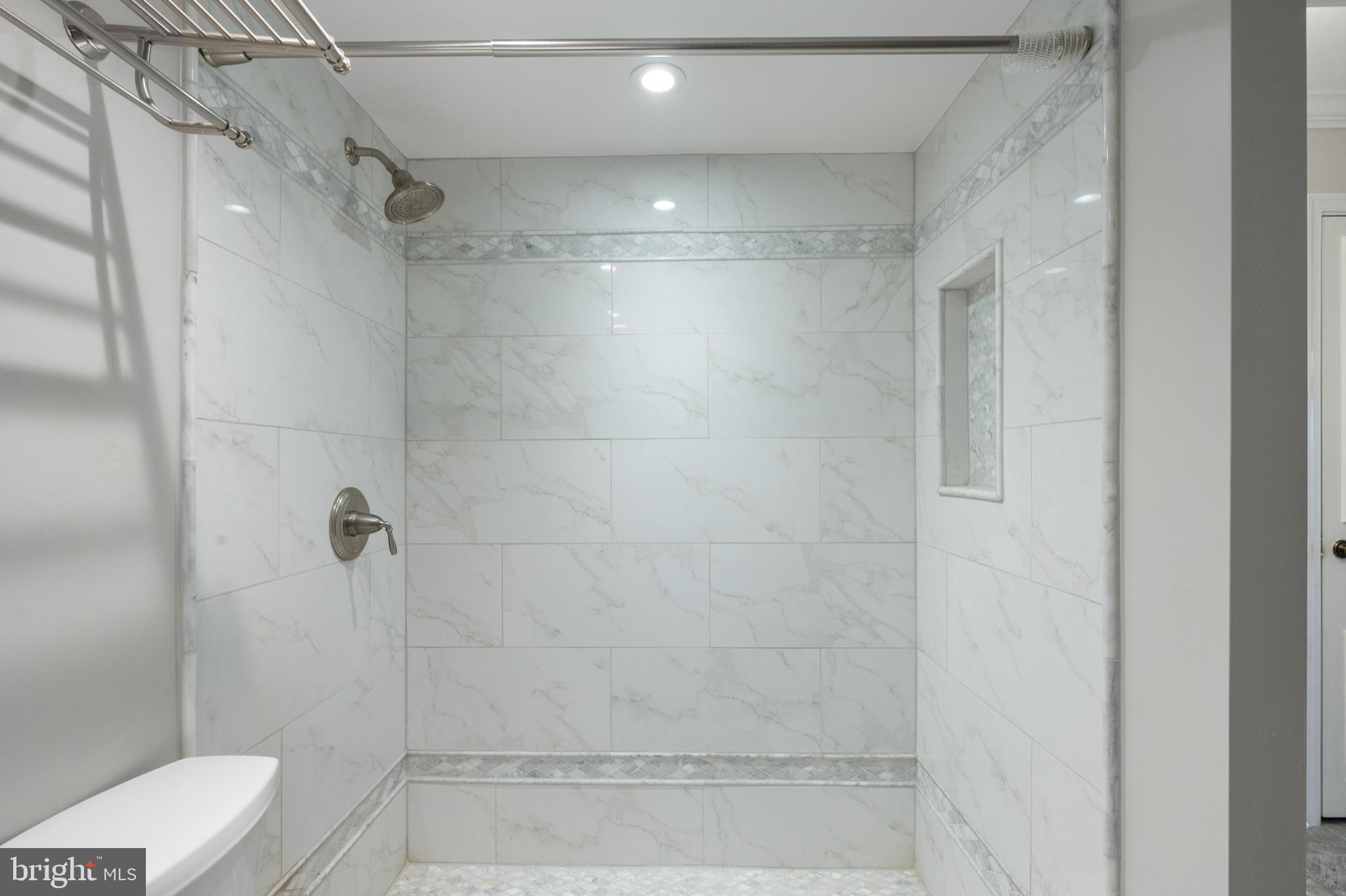 5904 Mt Eagle Drive, Unit 504 Alexandria, VA 22303 - Photo 29 of 50