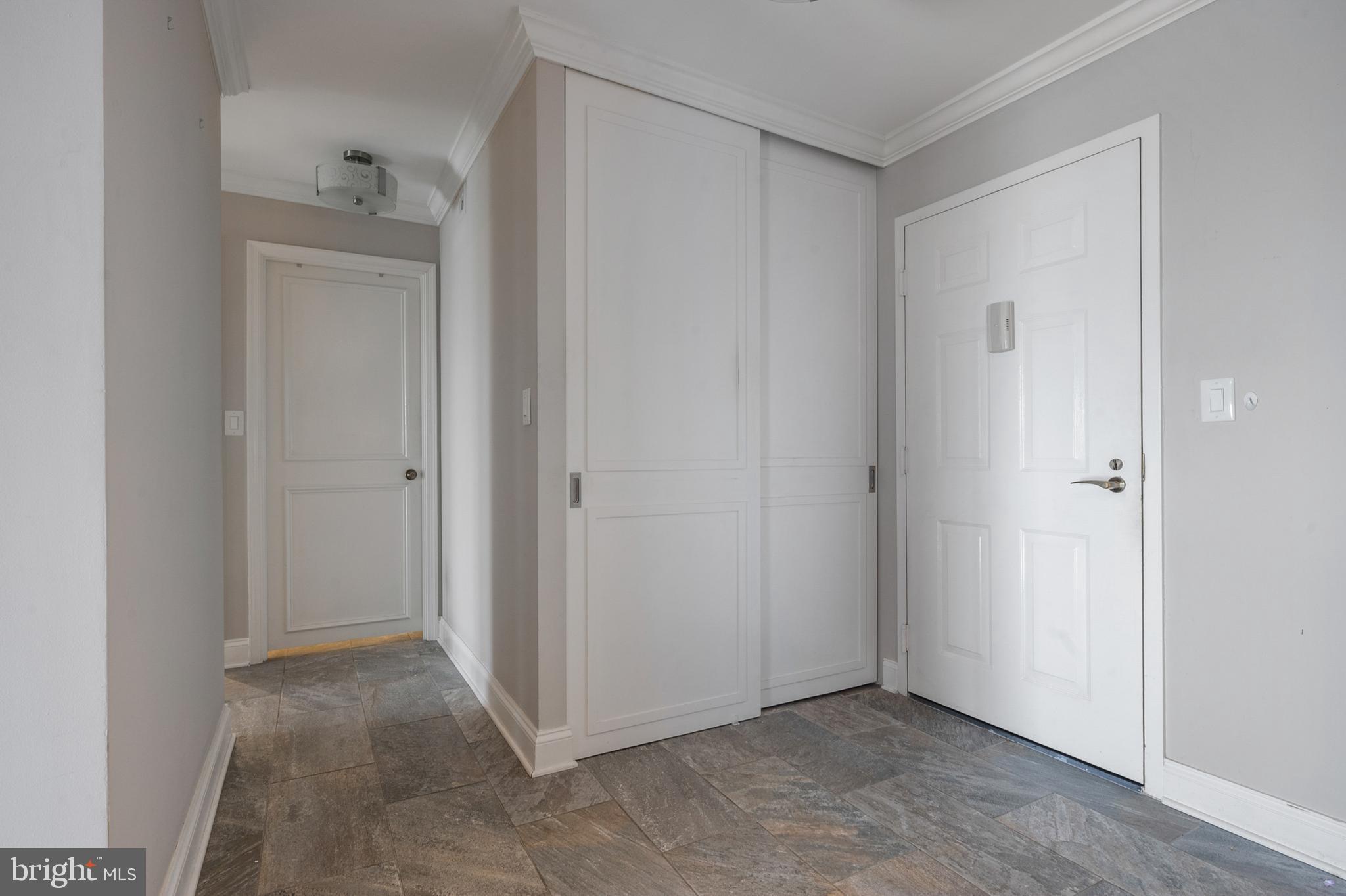 5904 Mt Eagle Drive, Unit 504 Alexandria, VA 22303 - Photo 3 of 50