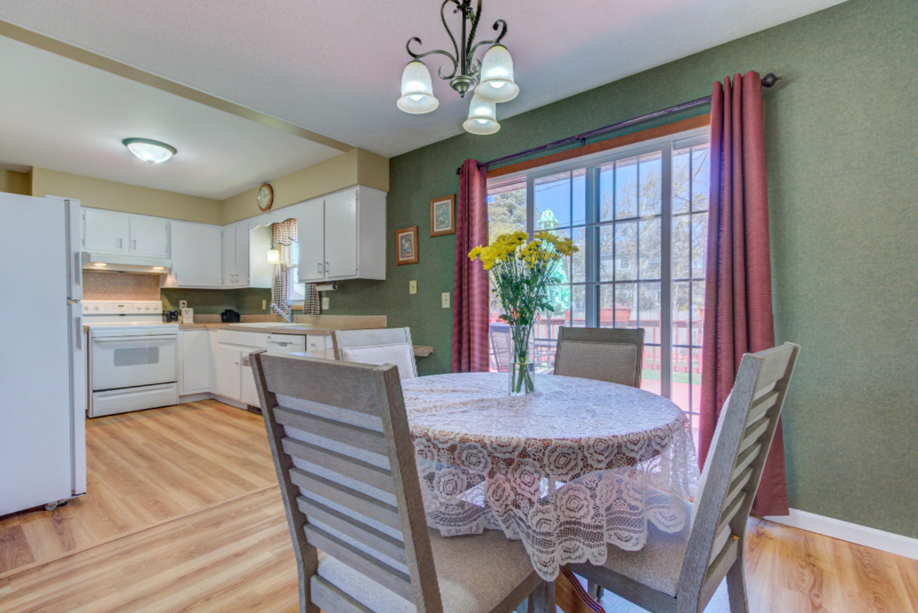 1474 Woodside Road Muskegon, MI 49441 - Photo 16 of 45 Dining Area 2