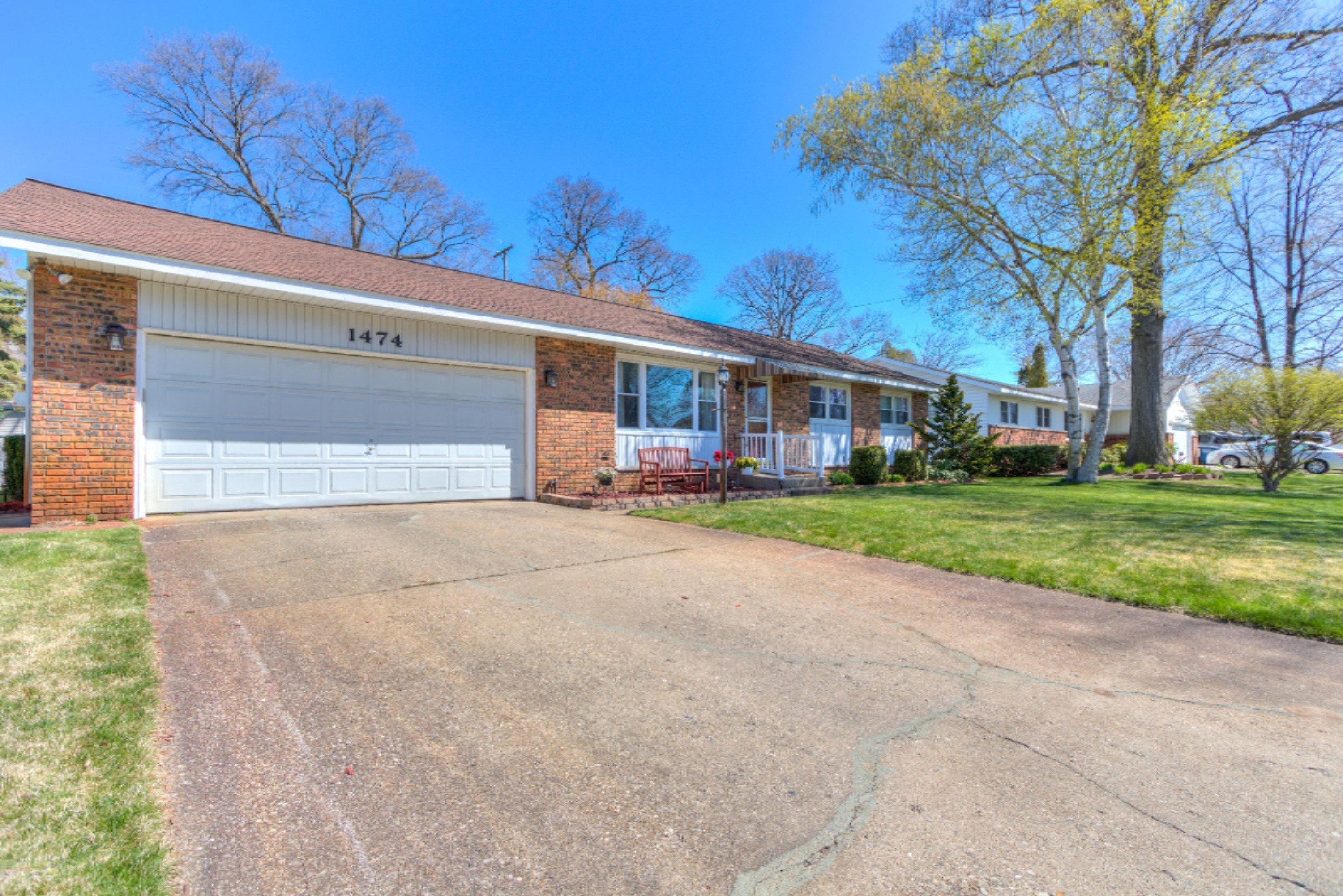 1474 Woodside Road Muskegon, MI 49441 - Photo 3 of 45 Front of House 3