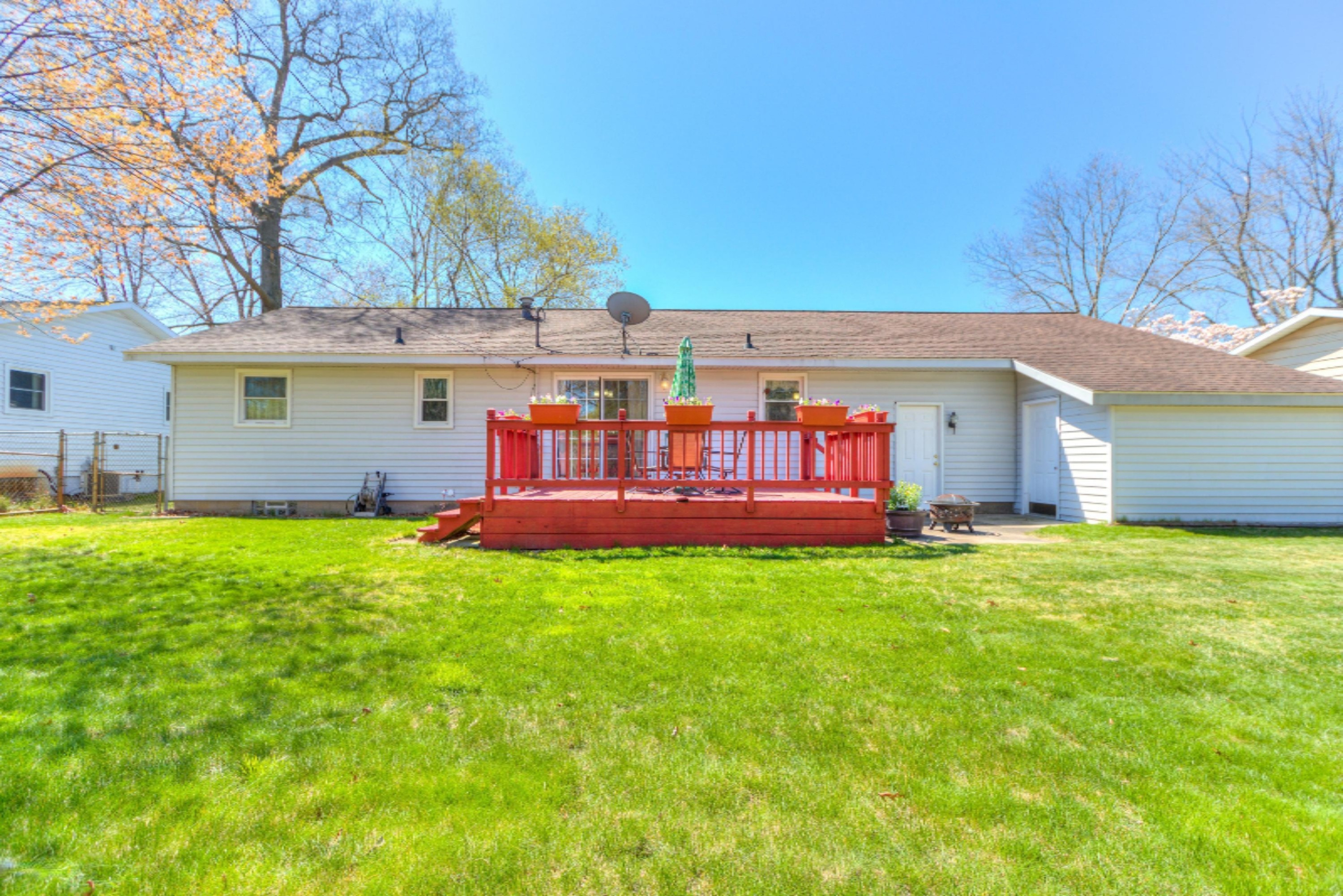 1474 Woodside Road Muskegon, MI 49441 - Photo 44 of 45 backyard 6