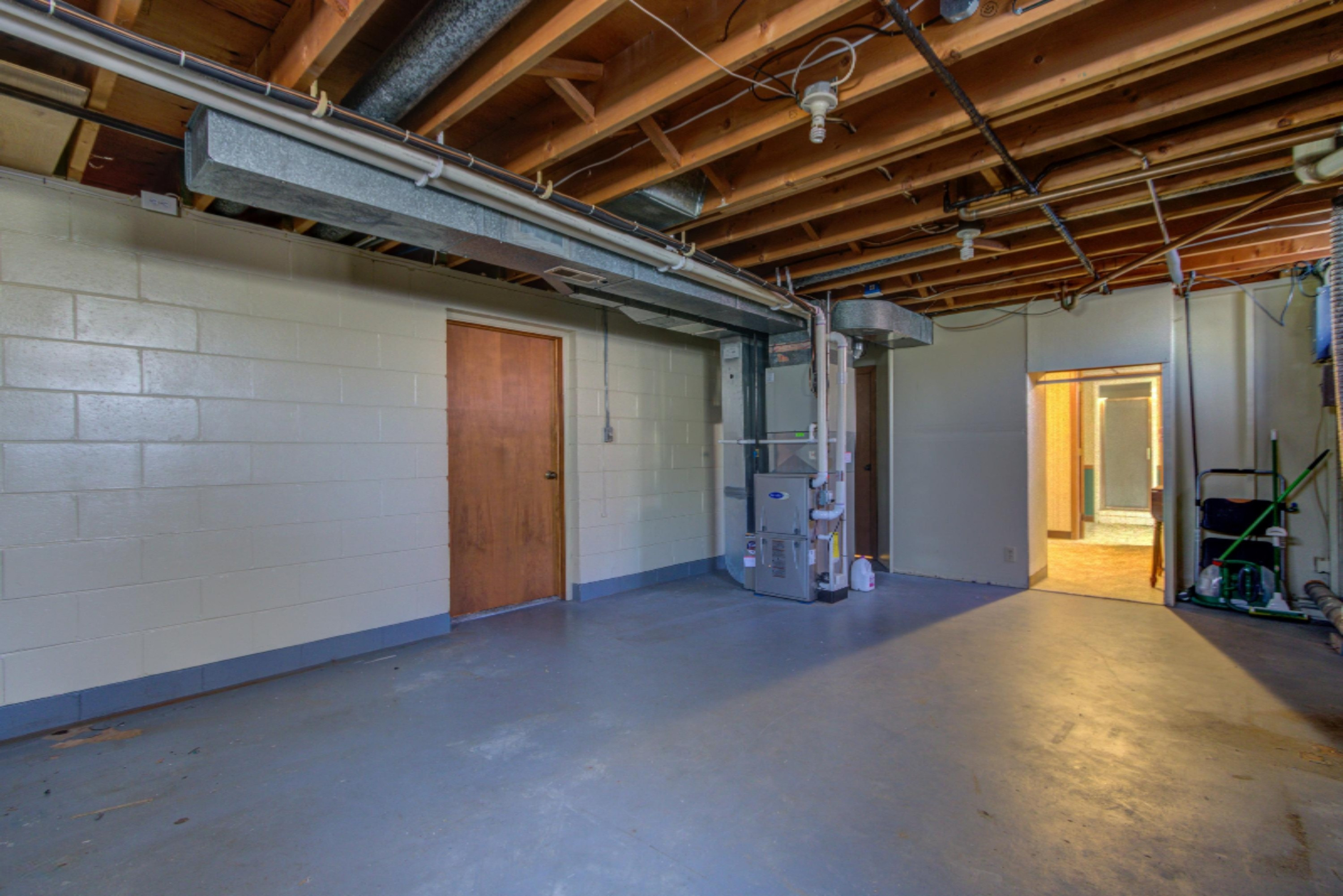 1474 Woodside Road Muskegon, MI 49441 - Photo 9 of 45 Storage space 2