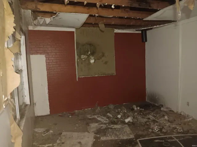 $79,000 | 7751 Bullerdick Road, Poland, IN 47868