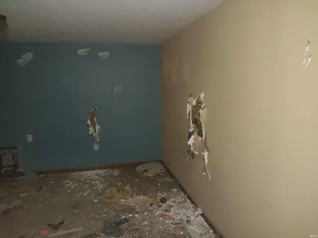 $79,000 | 7751 Bullerdick Road, Poland, IN 47868