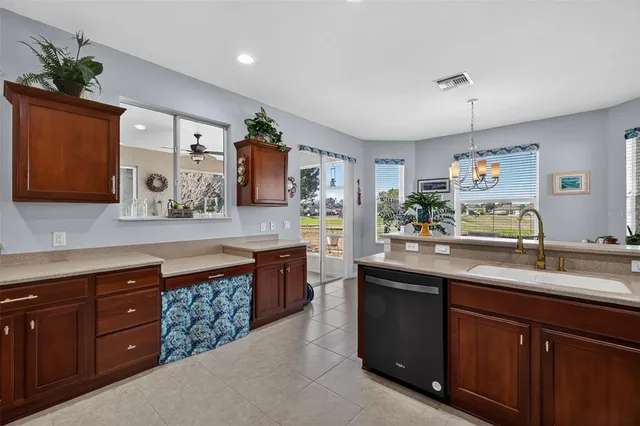 $332,950 | 16288 Southwest 14th Avenue Road, Ocala, FL 34473