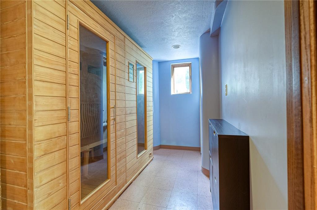 331 Jacks Run Road Pittsburgh, PA 15202 - Photo 14 of 25 Gallery Image 14