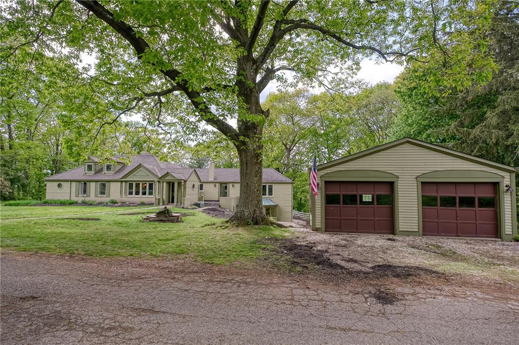 331 Jacks Run Road Pittsburgh, PA 15202 - Photo 3 of 25 Gallery Image 3