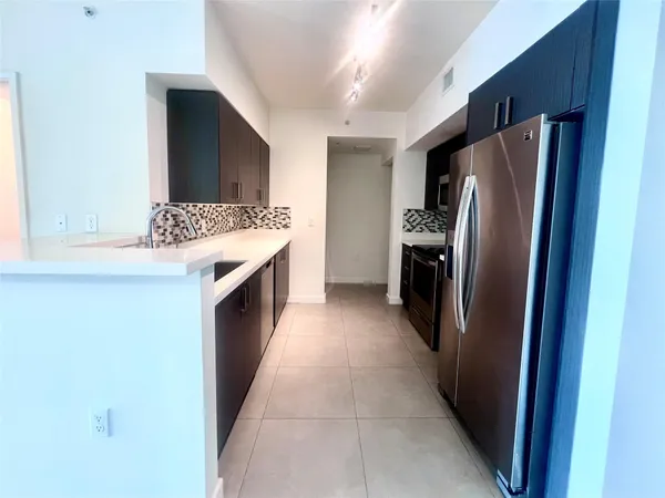 $2,824 | 729 Northwest 2nd Street, Unit 501, Miami, FL 33128