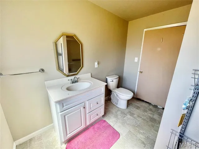 $1,025 | 501 Monroe Street, East Alton, IL 62024