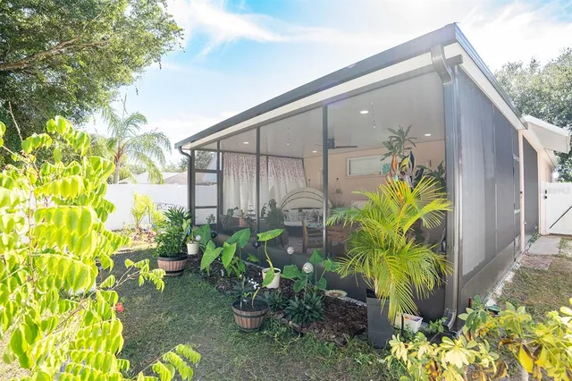 $355,000 | 6207 Kiteridge Drive, Lithia, FL 33547