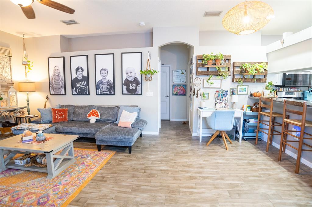 6207 Kiteridge Drive Lithia, FL 33547 - Photo 7 of 39