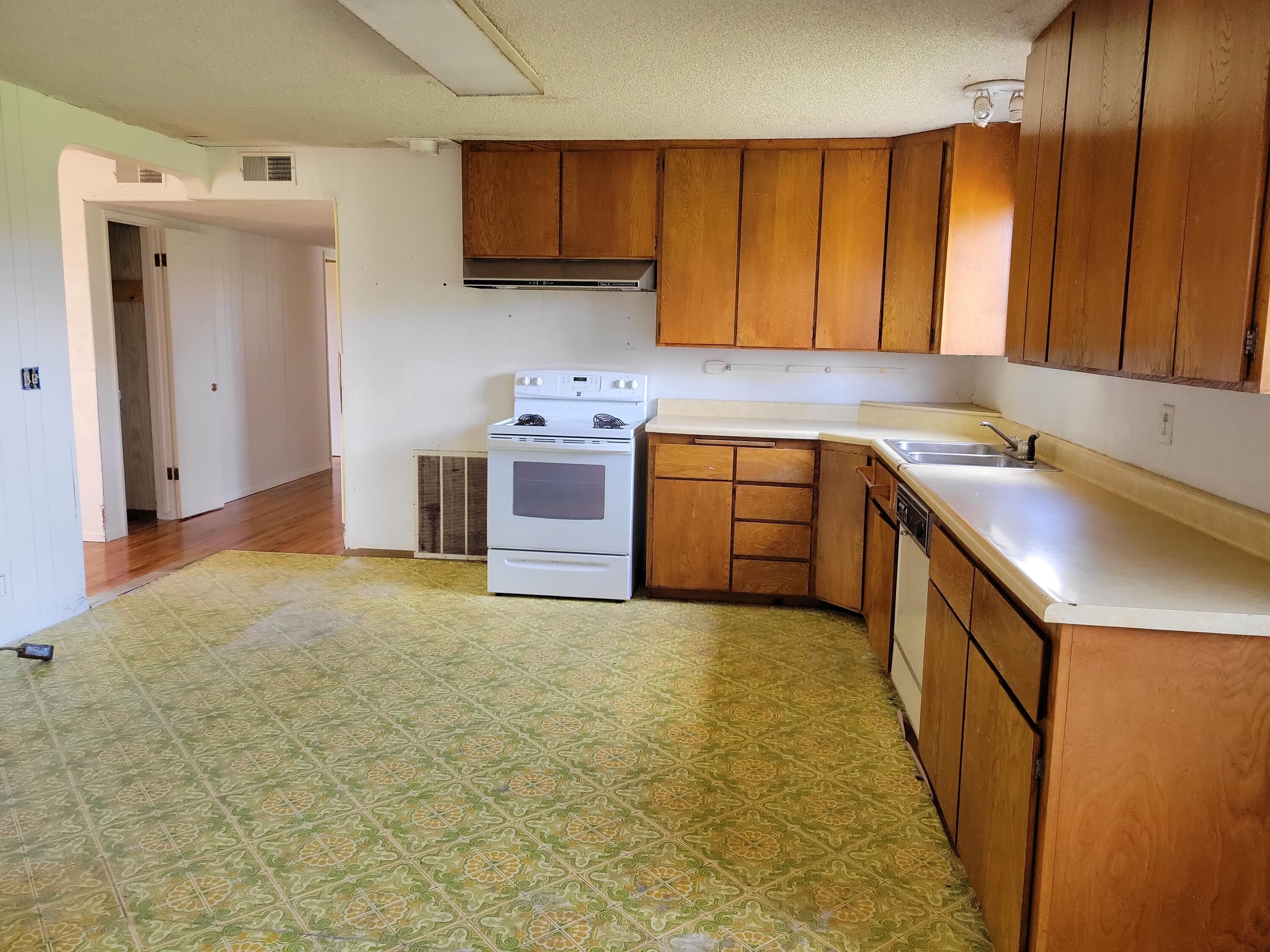 4785 Grizzly Bluff Road Ferndale, CA 95536 - Photo 14 of 49