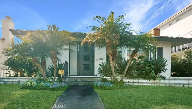 $2,739,000 | 204 Avenue East, Redondo Beach, CA 90277