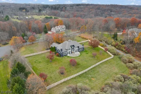$1,999,000 | 9 Wortman Way, Chester, NJ 07930