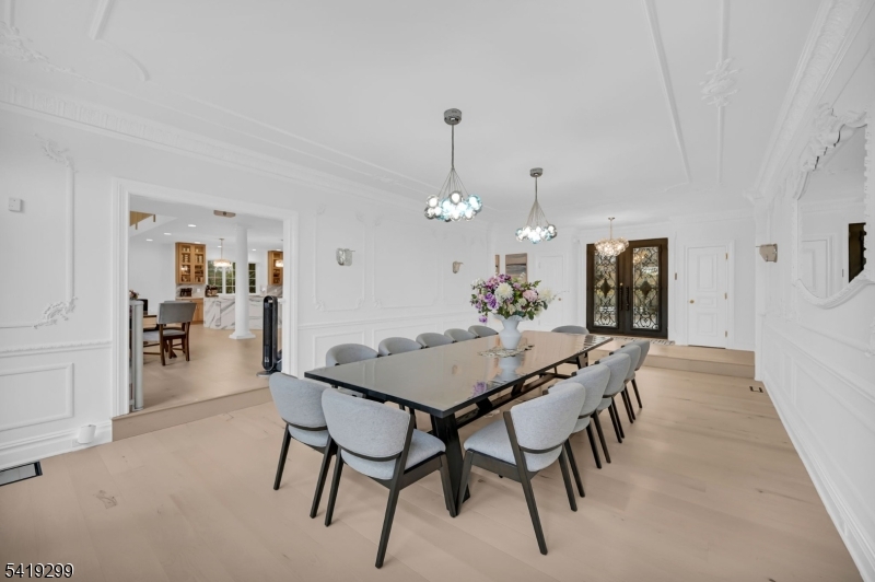 9 Wortman Way Chester, NJ 07930 - Photo 4 of 27