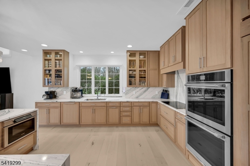 9 Wortman Way Chester, NJ 07930 - Photo 8 of 27