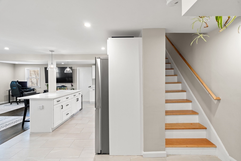 11 Appleton Terrace Everett, MA 02149 - Photo 7 of 28 Gallery Image 7