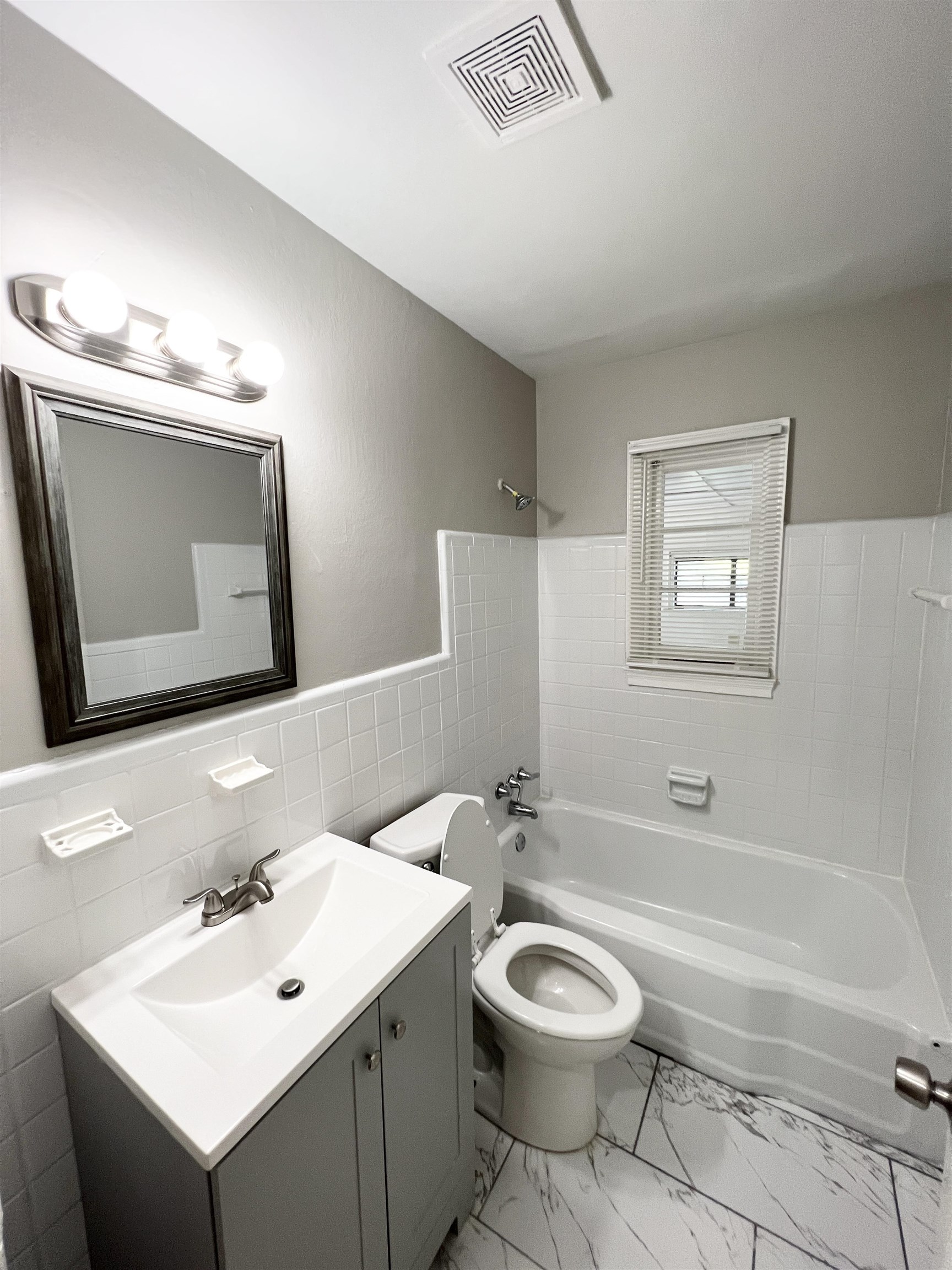 3786 Rhodes Avenue Memphis, TN 38111 - Photo 12 of 19 Gallery Image 12