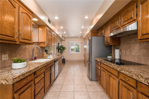 $5,000 | 2328 East Vine Avenue, West Covina, CA 91791