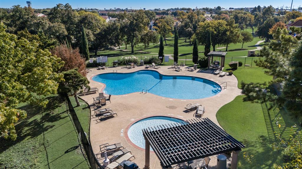 3002 Preston Court Rockwall, TX 75087 - Photo 35 of 39 an outdoor sitting area with furniture