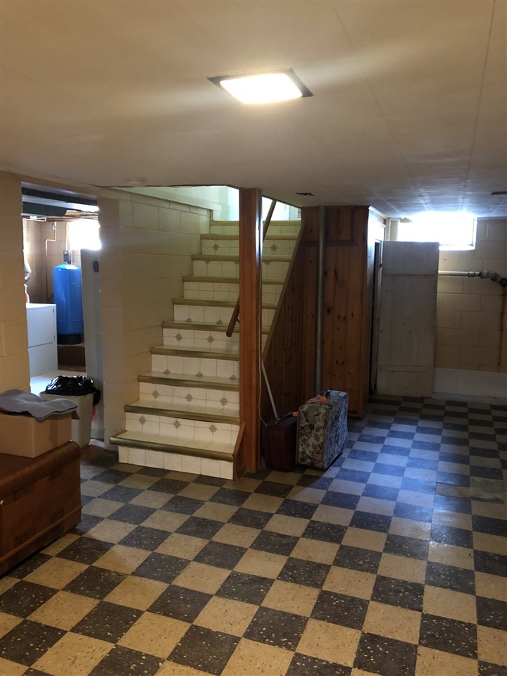 4252 North Center Road Flint, MI 48506 - Photo 33 of 47 31389533-32.JPG