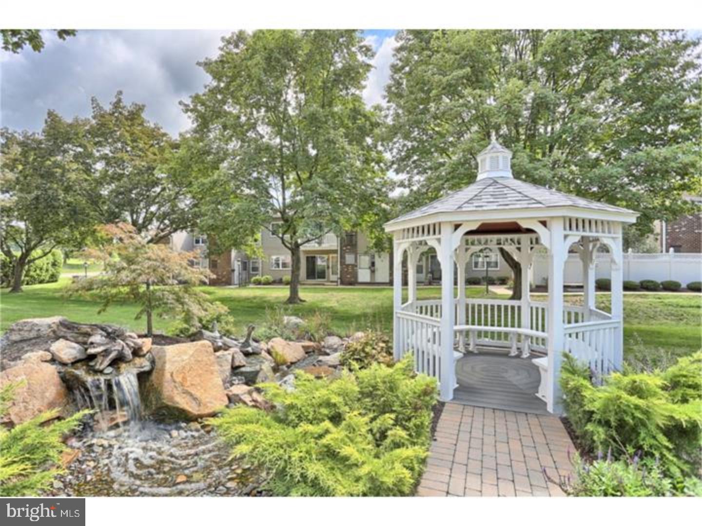 2914 State Hill Road, Unit D8 Reading, PA 19610 - Photo 4 of 12 Gallery Image 4
