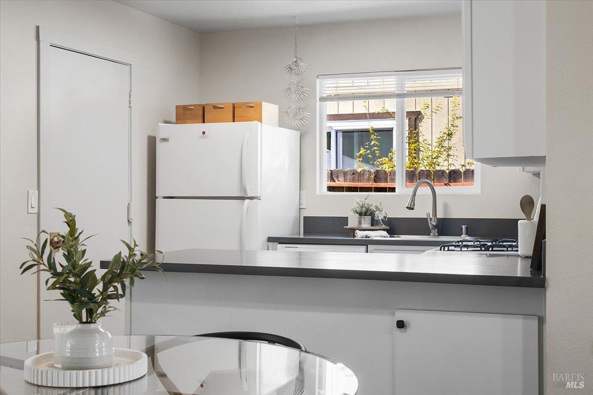 751 Agnew Place Santa Rosa, CA 95401 - Photo 14 of 30 Gallery Image 14