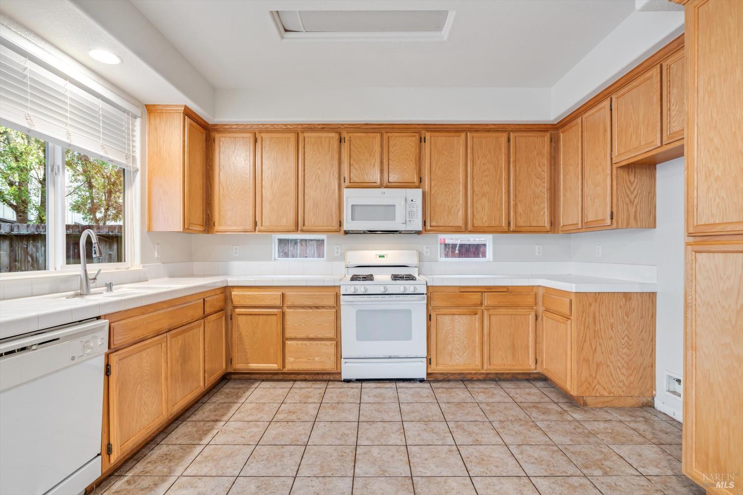 4348 Doolittle Street Santa Rosa, CA 95407 - Photo 7 of 28