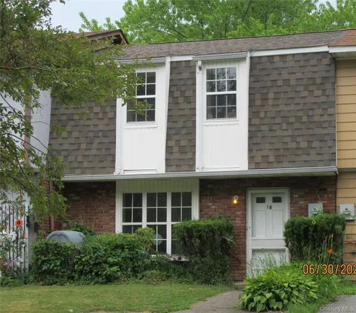 $285,000 | 18 Black Stallion Court, Middletown, NY 10940