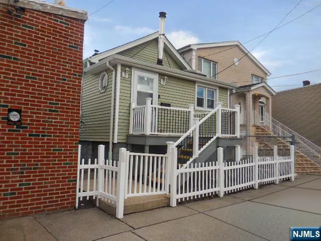 $394,900 | 222 Washington Avenue, Hackensack, NJ 07601